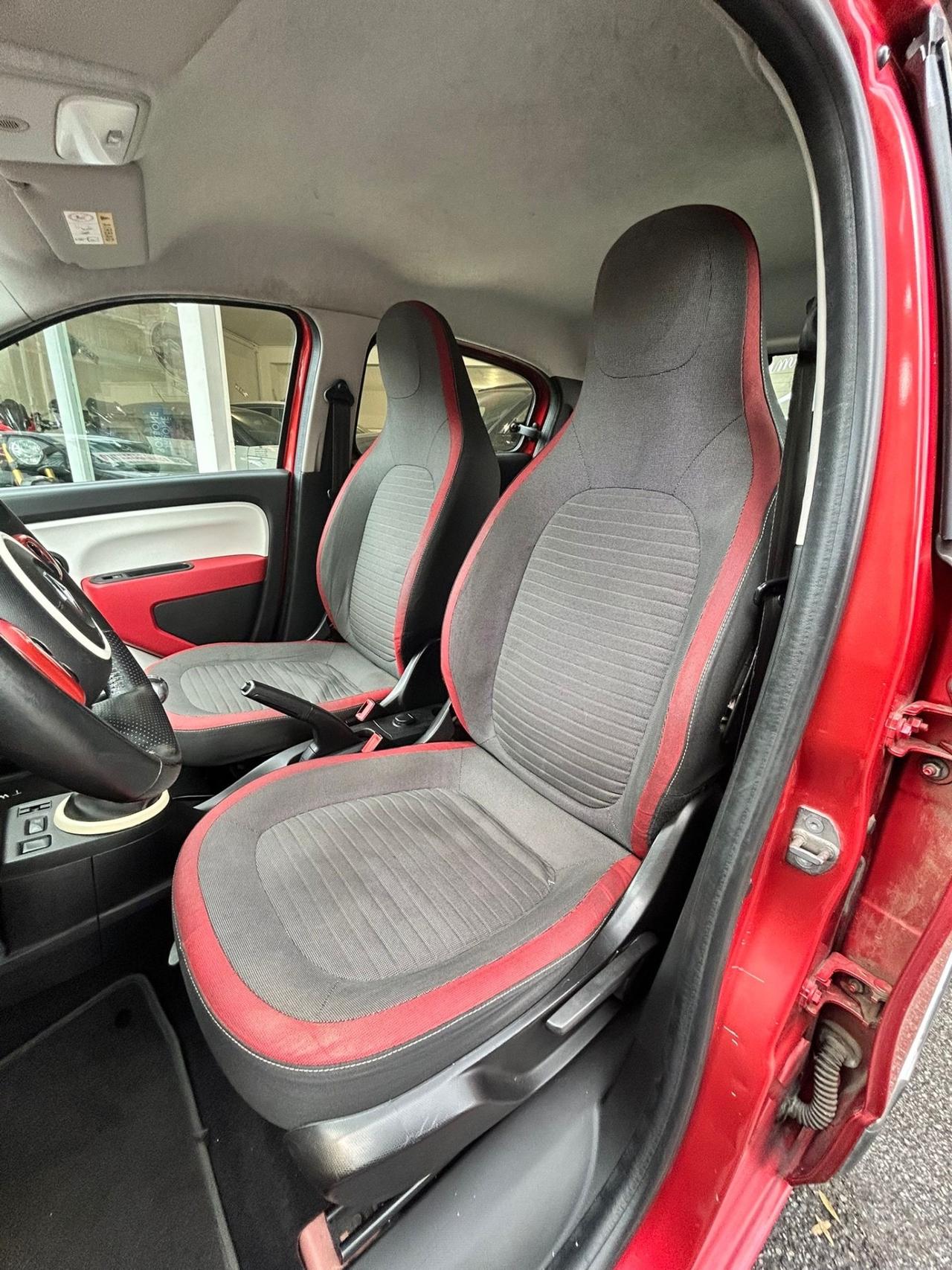 Renault Twingo TCe 90 CV EDC Intens