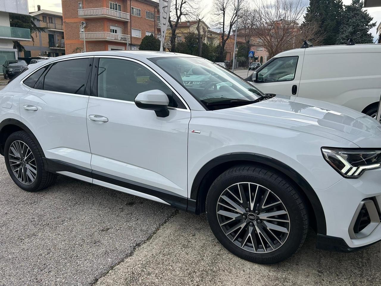 Audi Q3 Sportback 35 TDI S tronic line edition “70.000 Km”