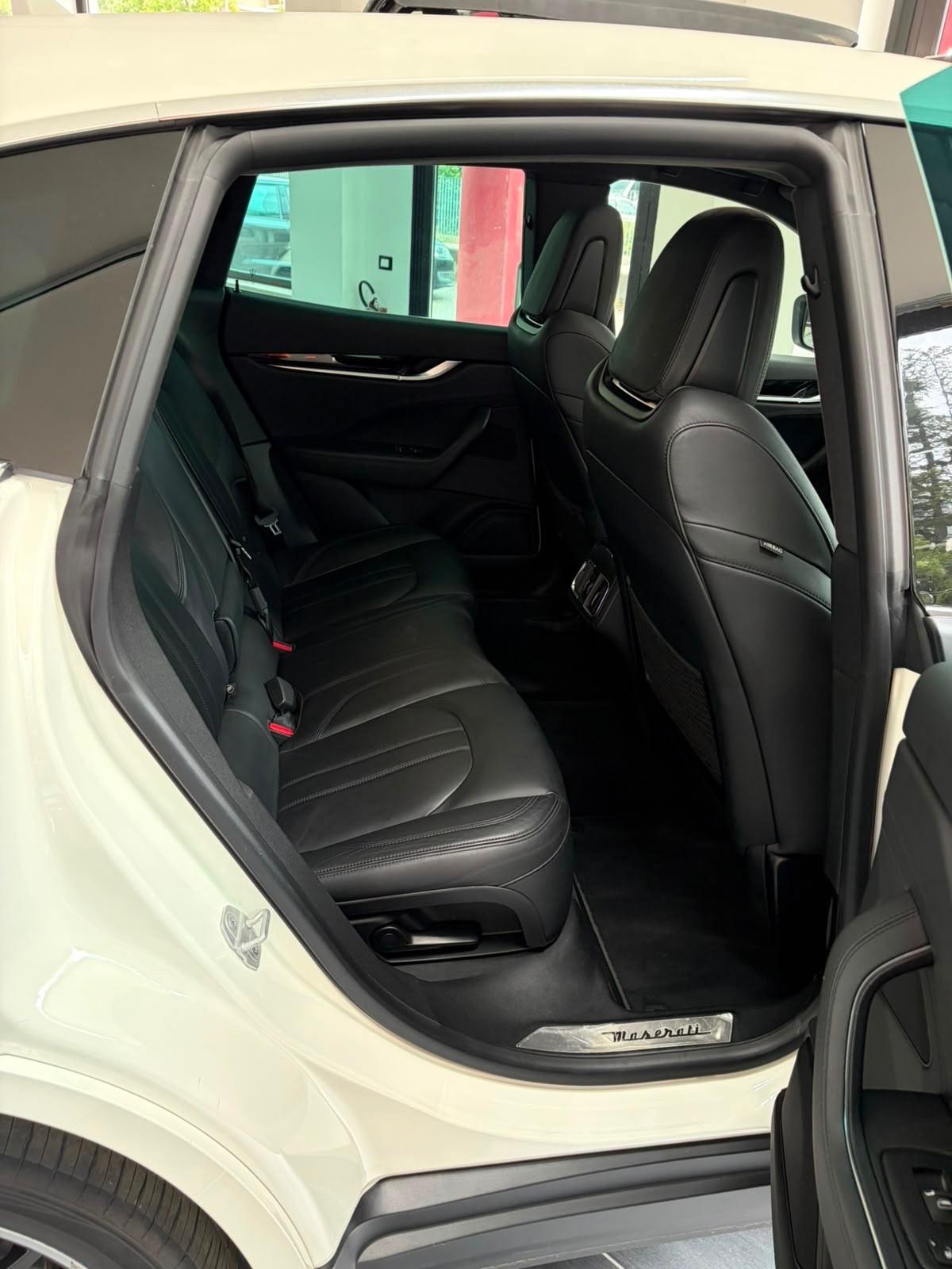 Maserati Levante V6 Diesel 275 CV AWD