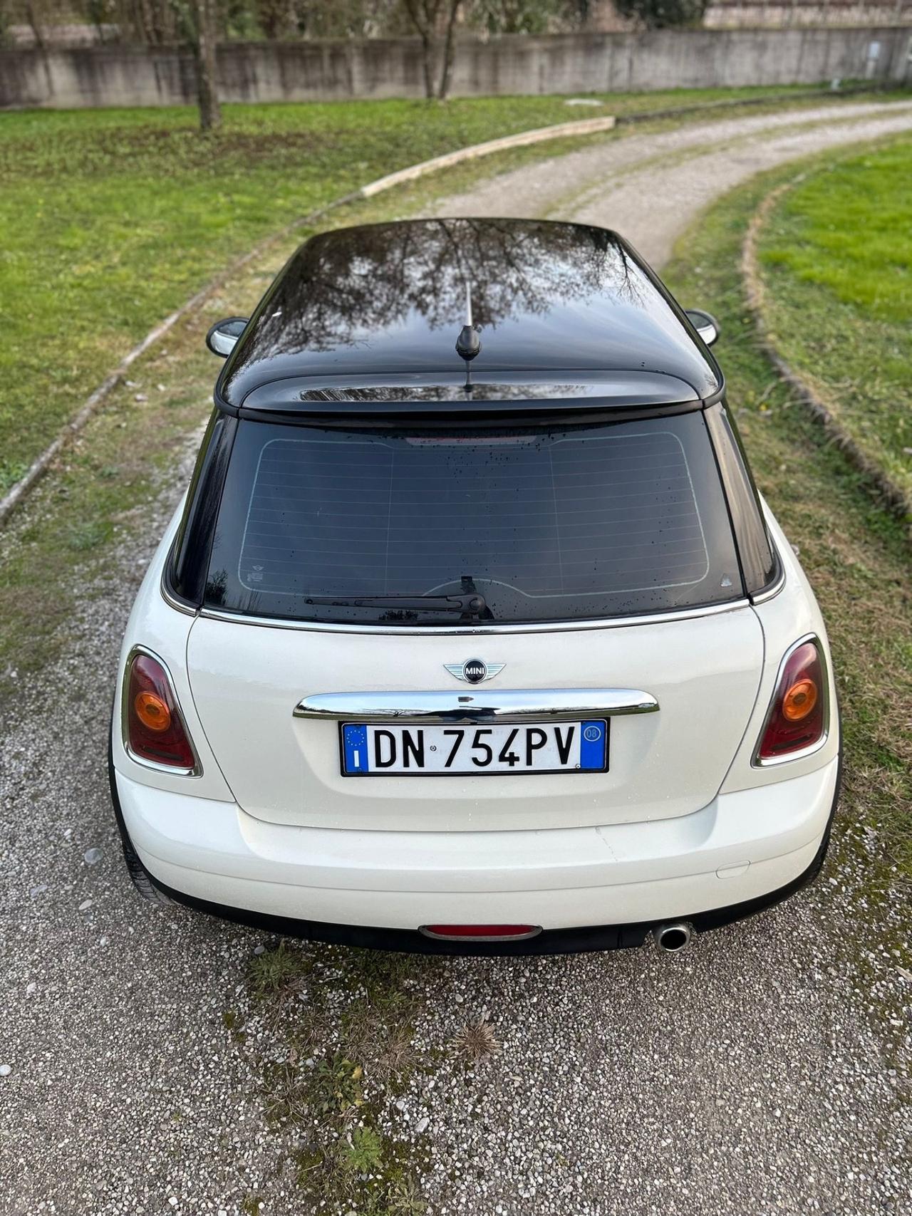 Mini 1.6 16V Cooper D