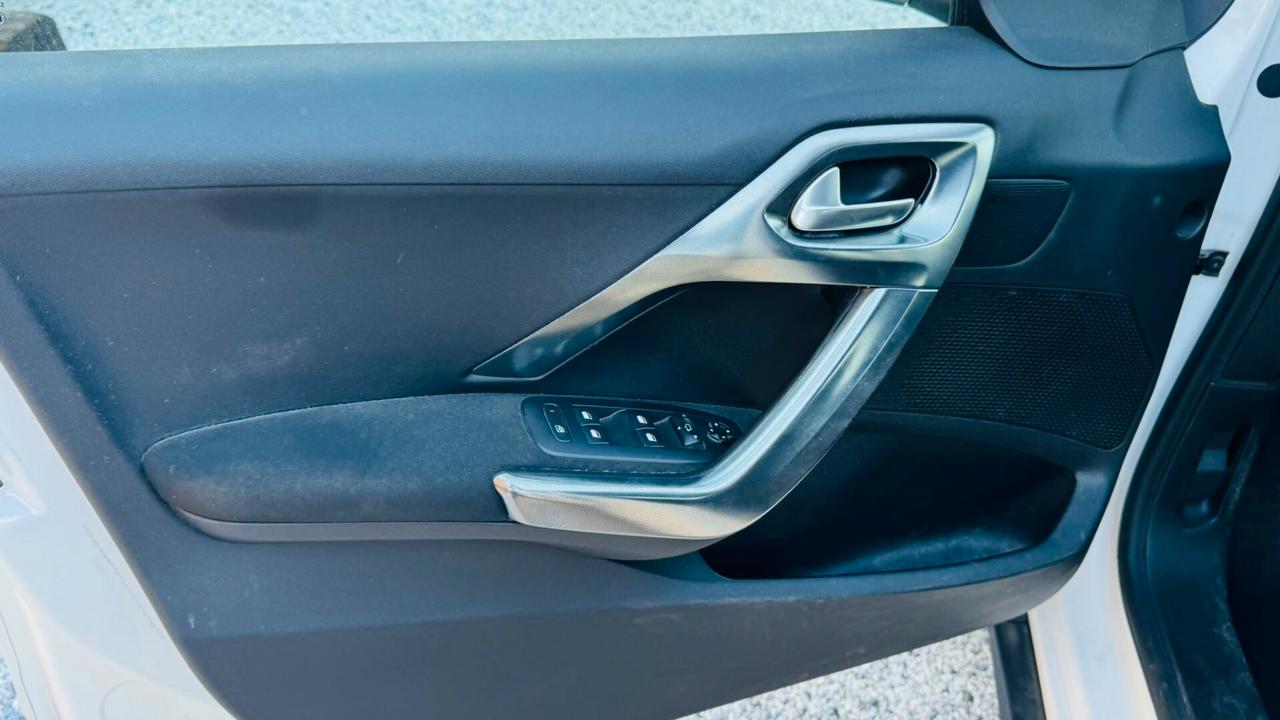 Peugeot 2008 BlueHDi 100 GT Line