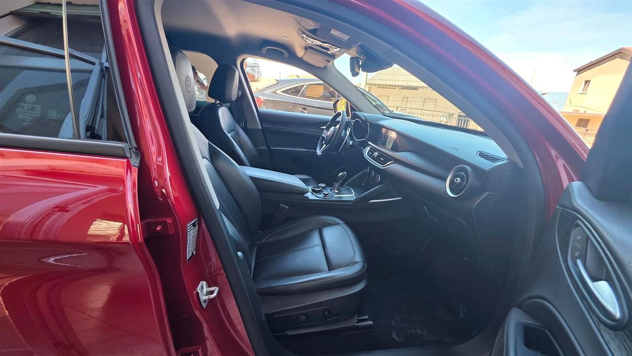 Alfa Romeo Stelvio 2.2 Turbodiesel 210 CV AT8 Q4 Executive