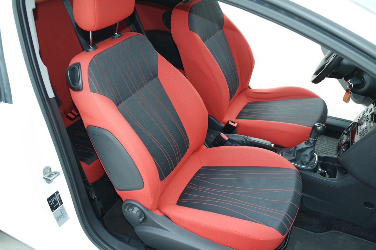 Opel Corsa 1.2 80CV 3 porte GPL-TECH Edition