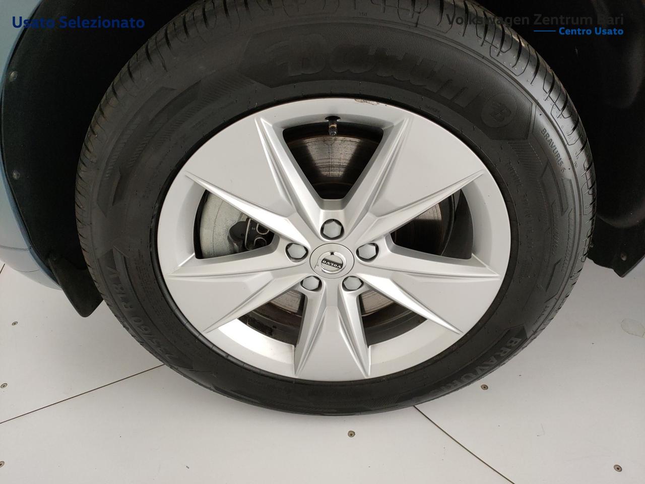 Volvo XC60 2.0 b4 momentum pro awd auto