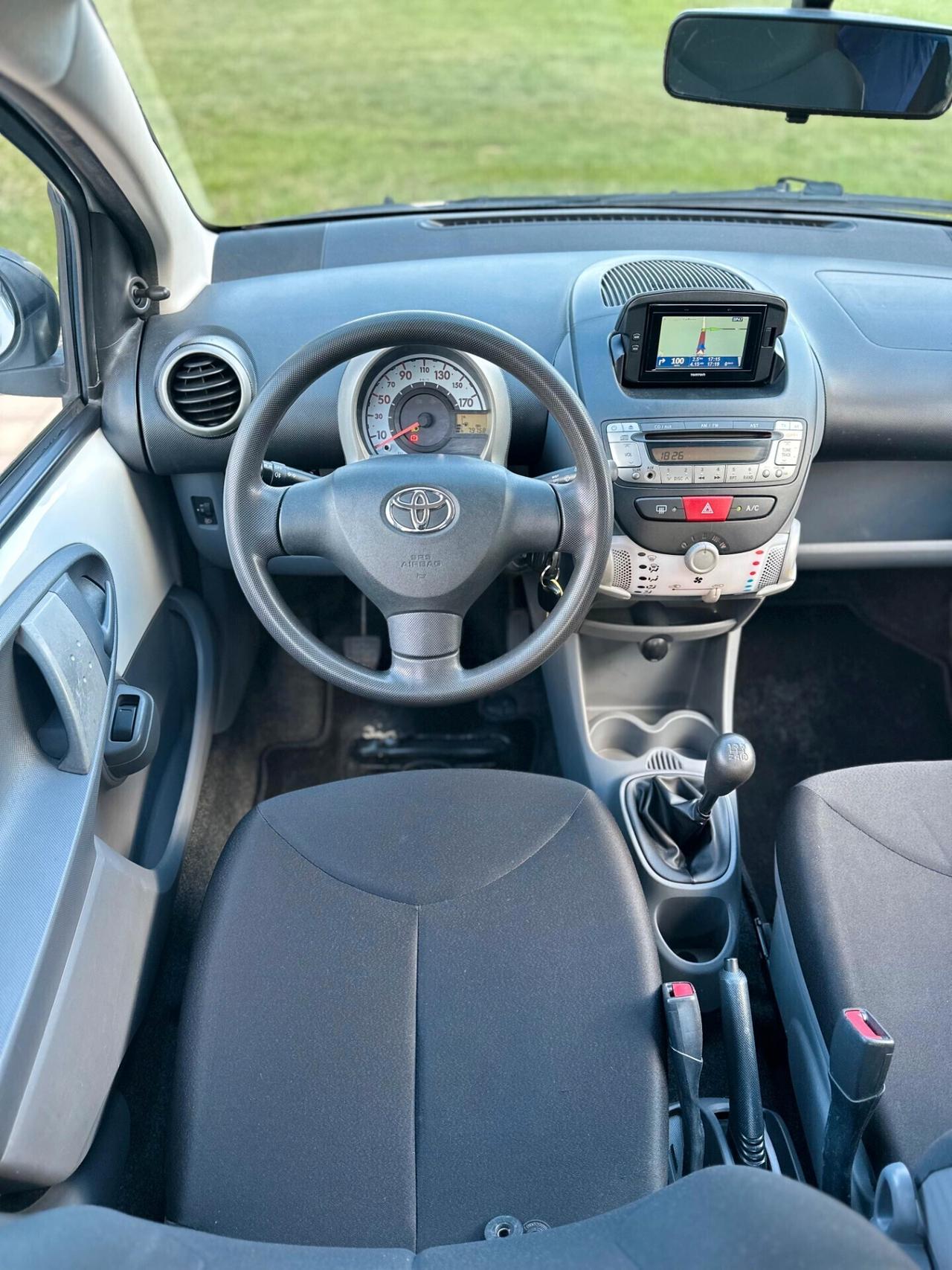 Toyota Aygo 1.0 12V VVT-i 5 porte Deep Ocean Connect