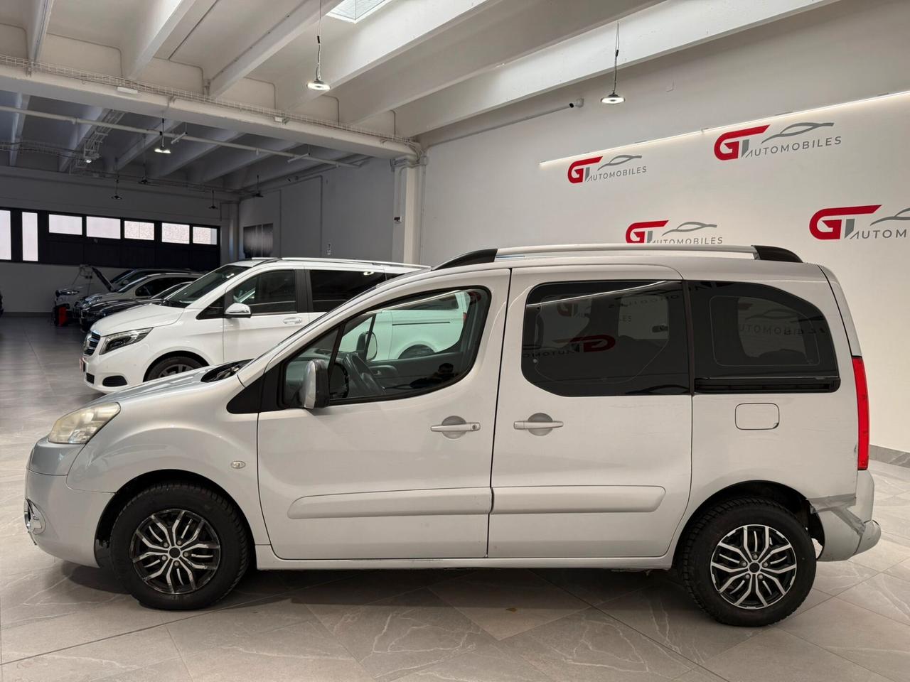 Peugeot Partner Tepee 1.6 HDi 75CV Access autocarro 5 posti