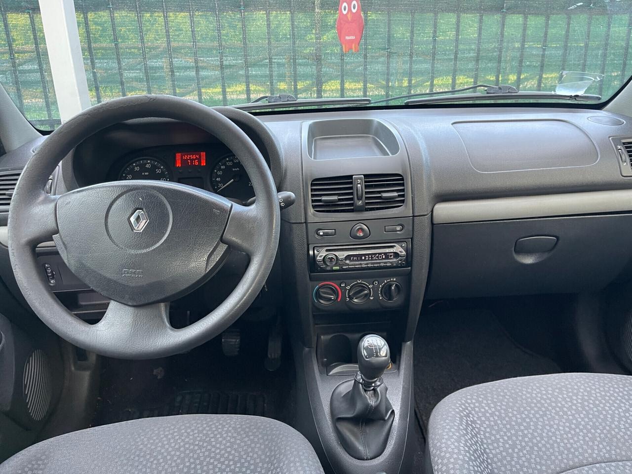 RENAULT CLIO STORIA 1.2 BENZINA EURO4 5P NEOPATENTATI