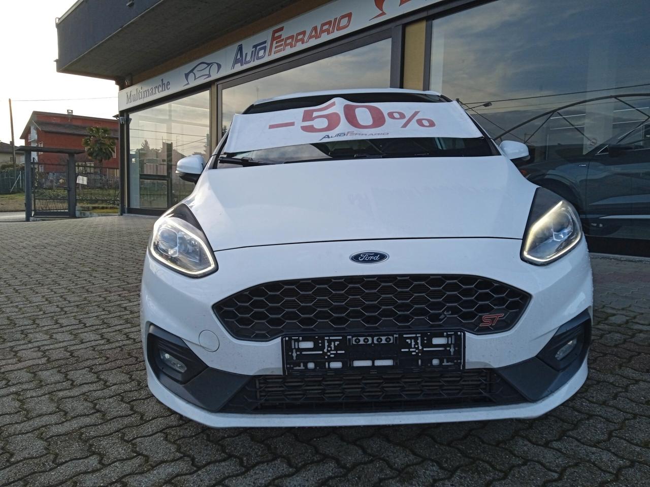 Ford Fiesta ST APPLE CAR PLAY SENS PARK VETRI SCURI CRUISE CONTROL SEDILI RISCALDATI 17" NO COSTI AGGIUNTIVI