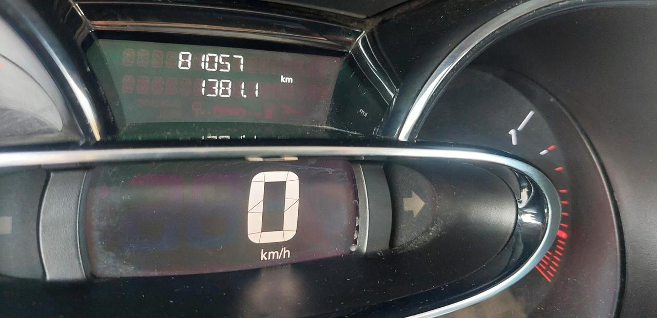 PARI AL NUOVO - RENAULT CLIO - 1.5 DIESEL - EURO 6 B