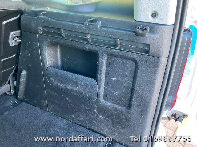 PEUGEOT Partner Tepee BlueHDi 100 4x4 Active Traction Control