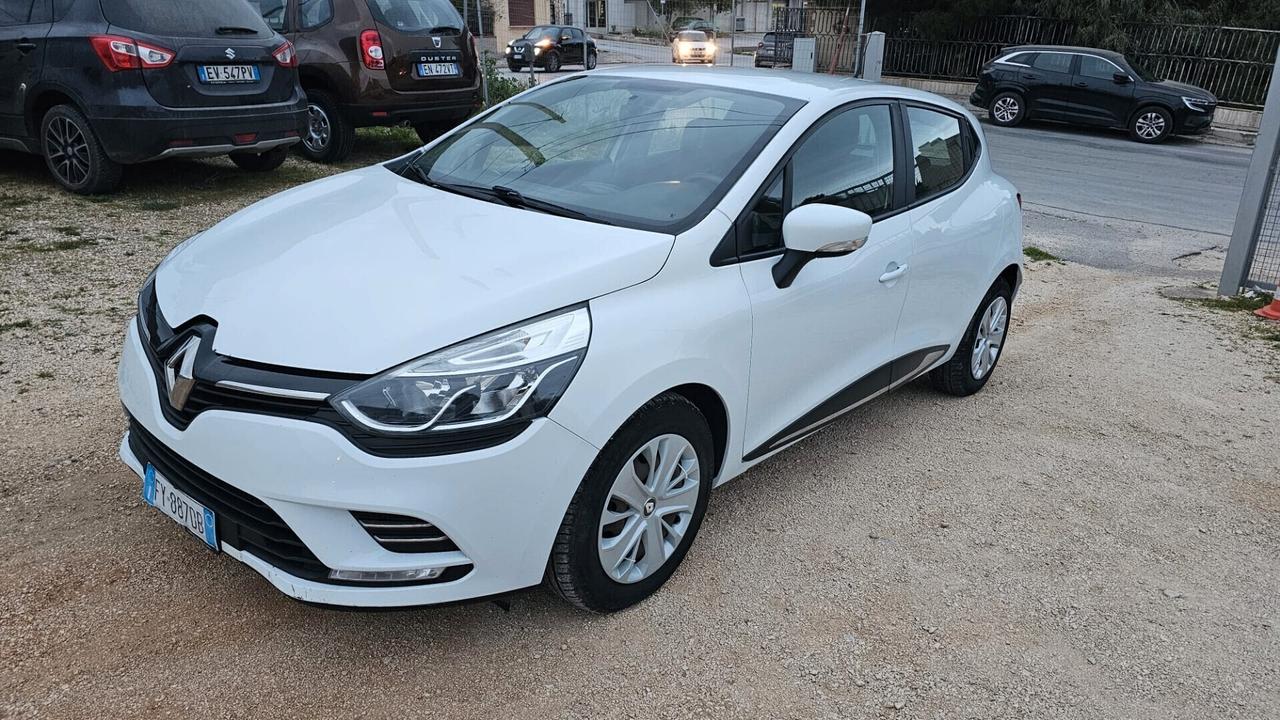 RENAULT CLIO 1.5 DCI 90CV LIFE 2019 (AUTOCARRO 4P) € 6.900,00