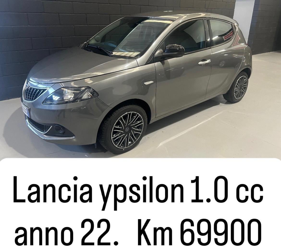 Lancia Ypsilon 1.0 FireFly 5 porte S&S Hybrid Ecochic Silver