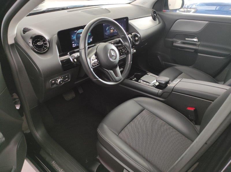 Mercedes-Benz GLA (H247) - GLA 200 Automatic Business Extra