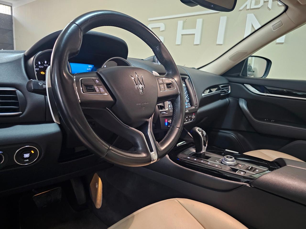 Maserati Levante V6 Diesel 275 CV AWD Granlusso