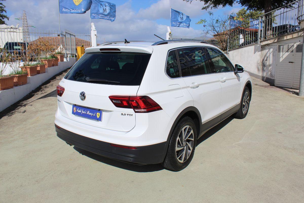VOLKSWAGEN - Tiguan - 2.0 TDI Business BMT Sound