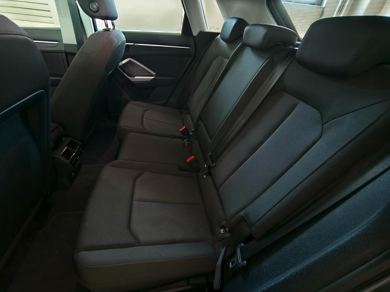 Audi Q3 35 TDI S tronic Business Advanced