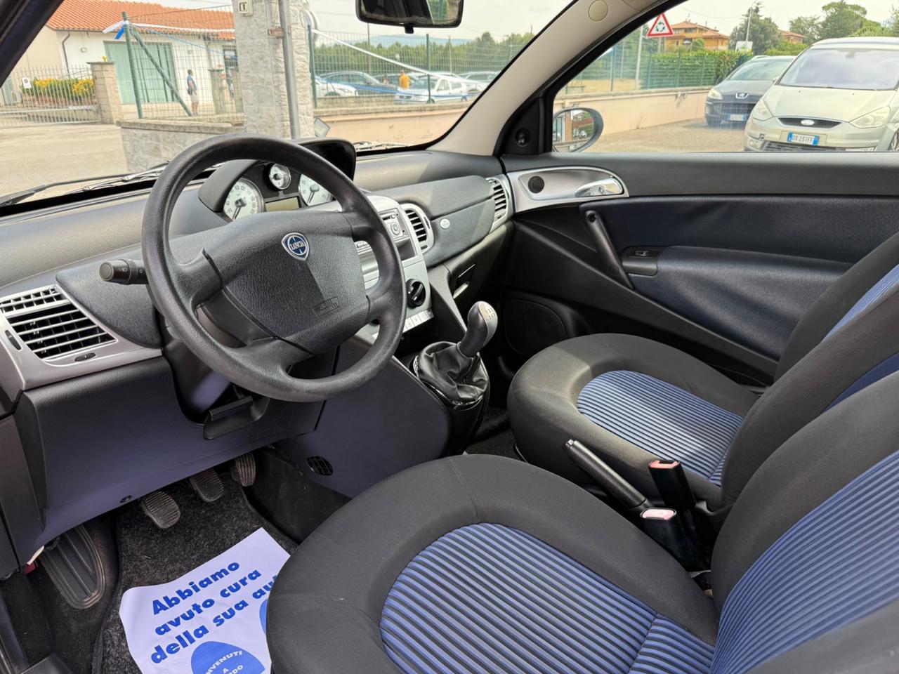 Lancia Ypsilon 1.3 MJT 75 CV Argento