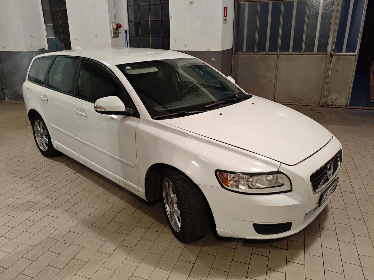 Volvo V50 D2 POLAR