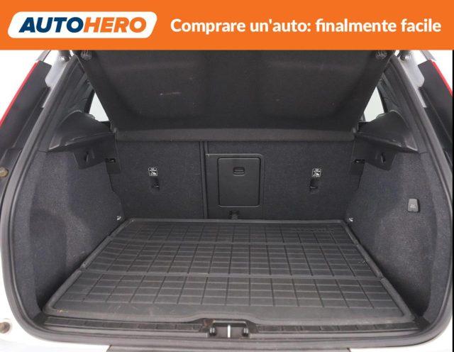 VOLVO XC40 T3 Geartronic R-design