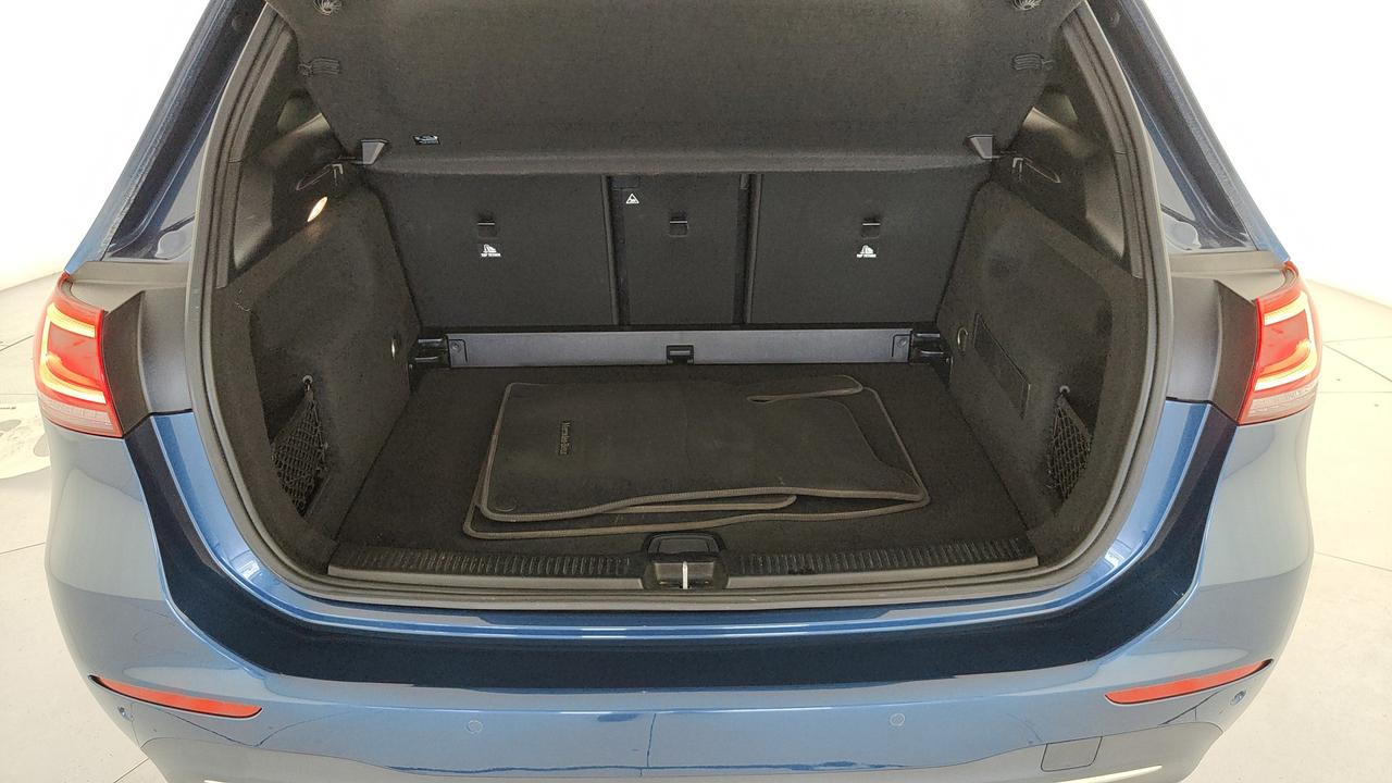 Mercedes-Benz B 200 d Sport auto