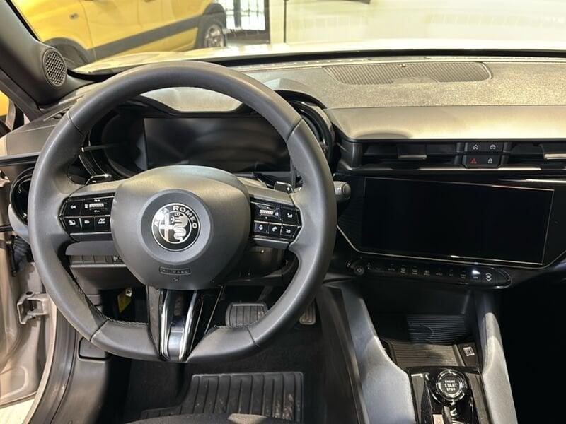 Alfa Romeo Junior Junior 1.2 Hybrid eDCT6