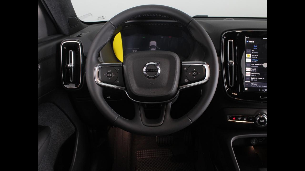 VOLVO XC40 Core B3 AUT