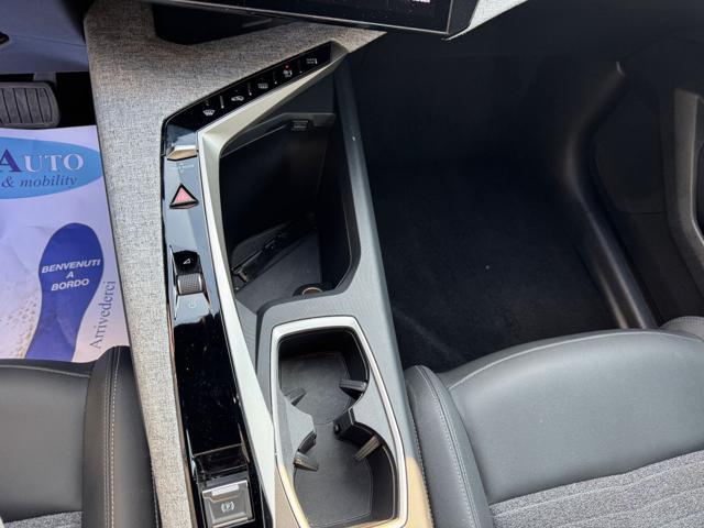 PEUGEOT 3008 Hybrid 136CV e-DCS6 Allure NAVI+RETR.