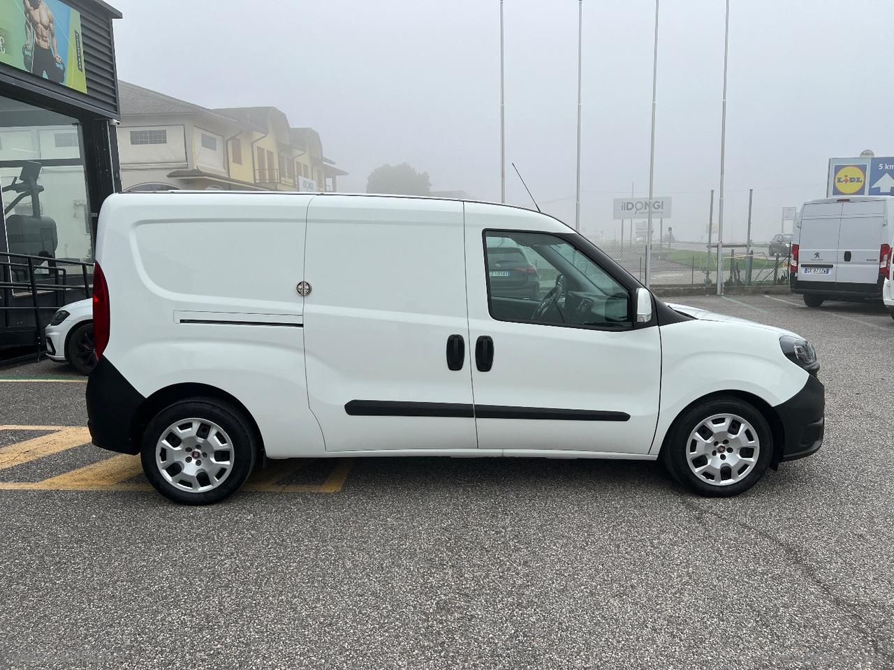 Doblò 1.6MJT 105 PL-TN Cargo Maxi Lam.SX