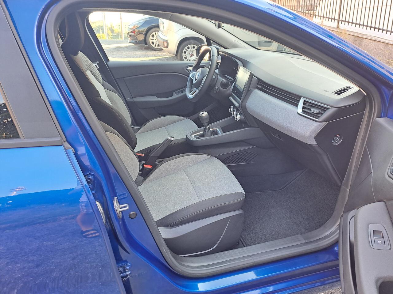 Mitsubishi Colt 1.0L turbo 90 CV Invite