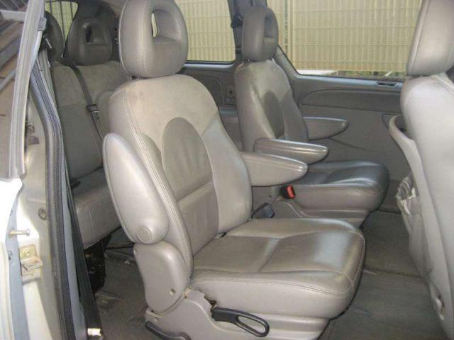 CHRYSLER Voyager 2.5 CRD KAT LX