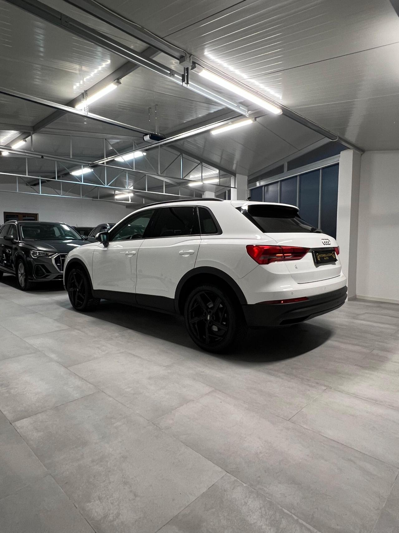 Audi Q3 35 TDI S tronic Business Advanced