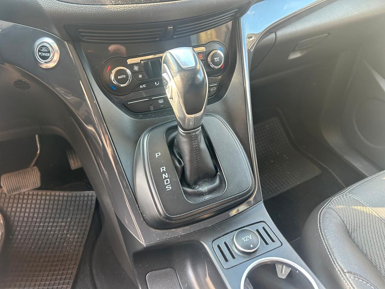 Ford Kuga 2.0 TDCI 140 CV 4WD Powershift Titanium