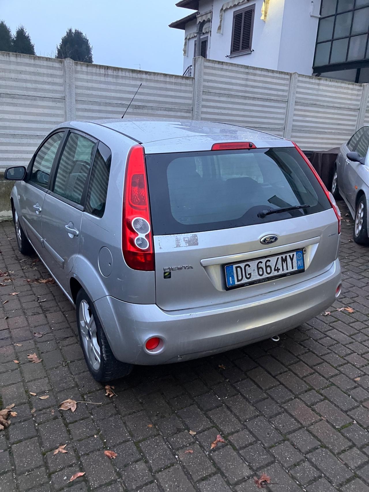 Ford Fiesta 1.2 16V 5p. Titanium