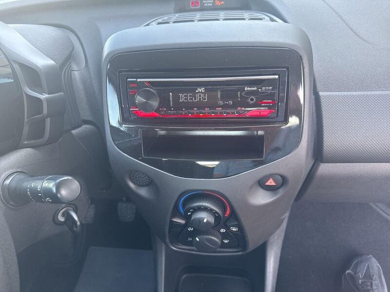 Toyota Aygo 1.0 VVT-i 69 CV 3 porte x-cool