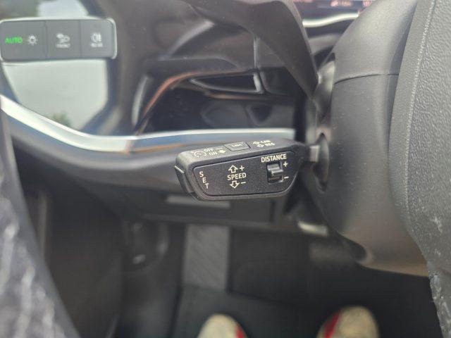 AUDI Q3 35 2.0 TDI S tronic UniPropietario ACC Radar LED