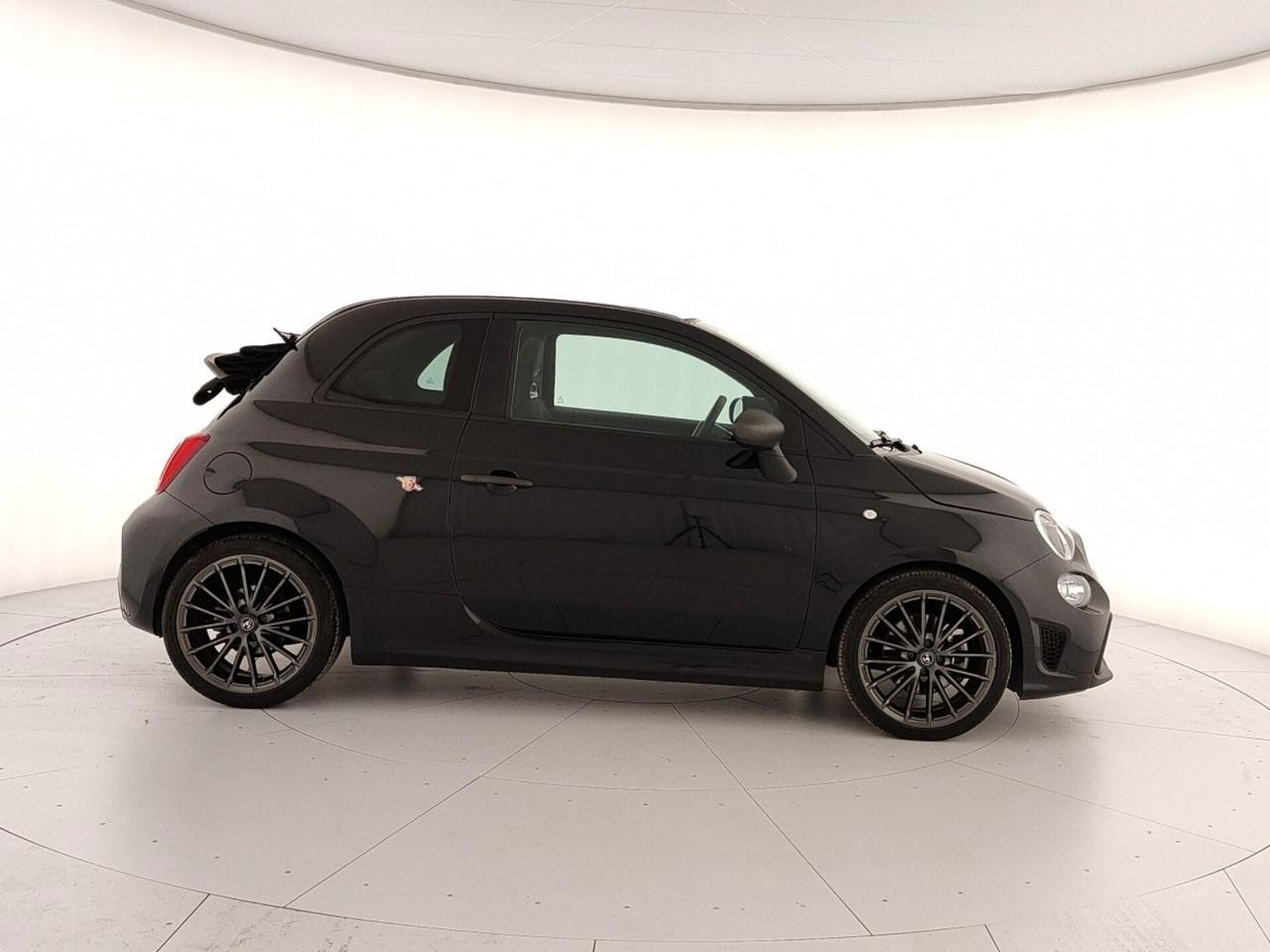 Abarth 595 C 1.4 Turbo T-Jet 165 CV