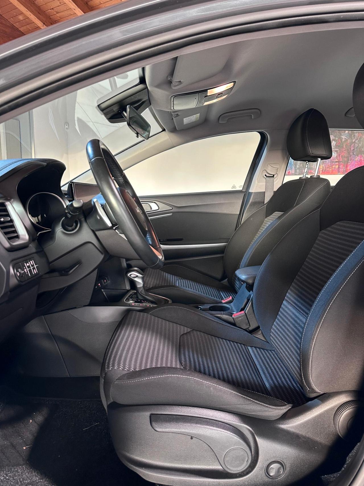 Kia Ceed 1.6 CRDi 136 CV MHEV DCT SW Business