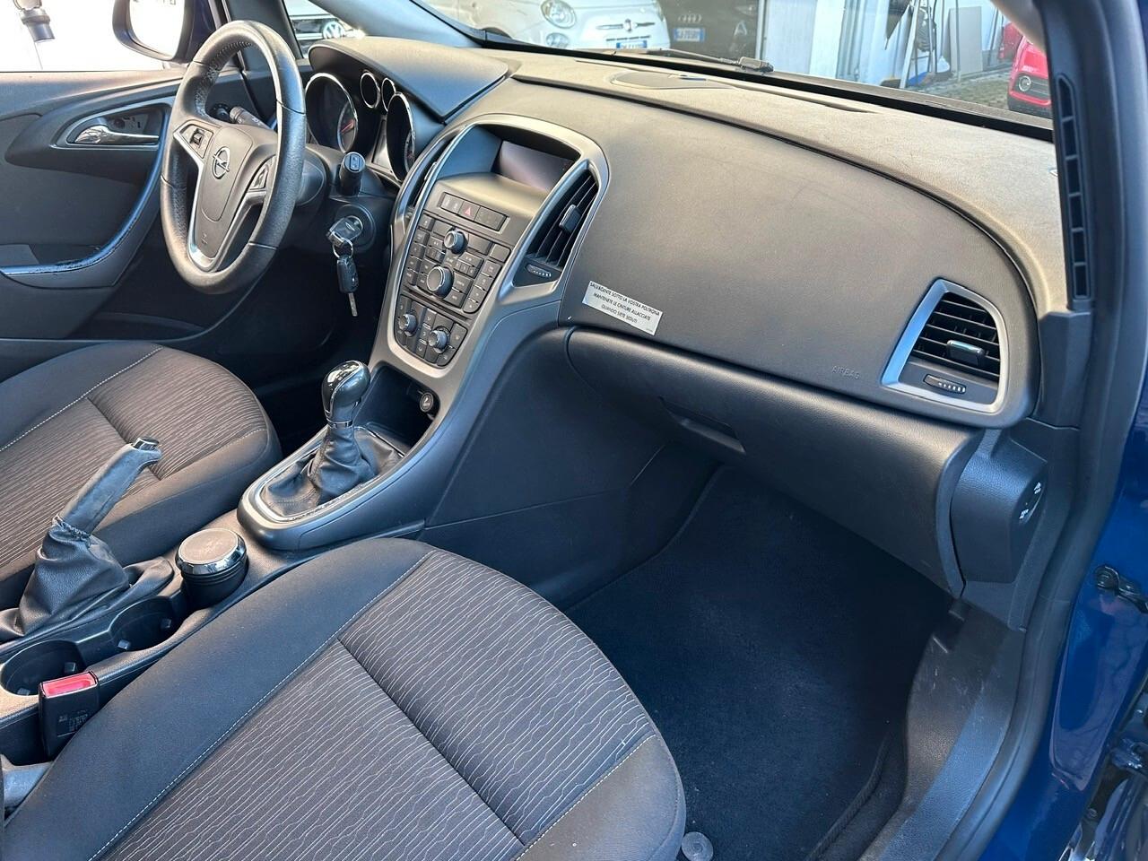 Opel Astra 1.4 Turbo 140CV Sports Tourer Cosmo