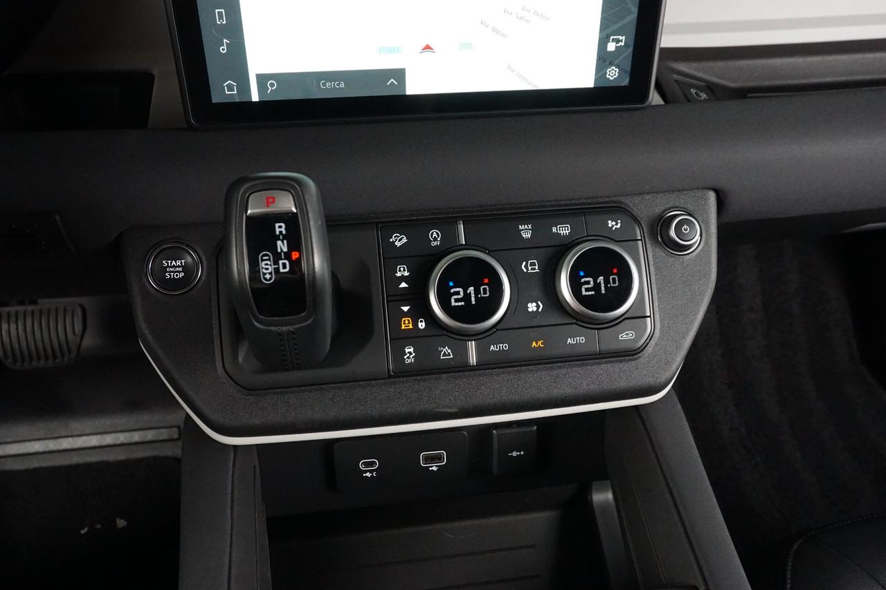 Land Rover Defender 90 3.0D I6 200 CV AWD Auto X-Dynamic SE