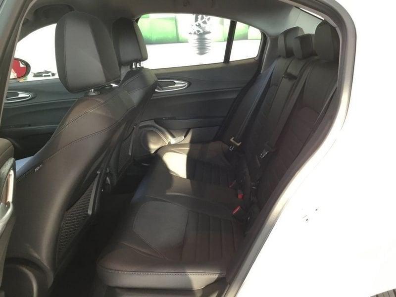 Alfa Romeo Giulia MY19 2.2 T-D 160CV AT8 Super USATO GARANTITO