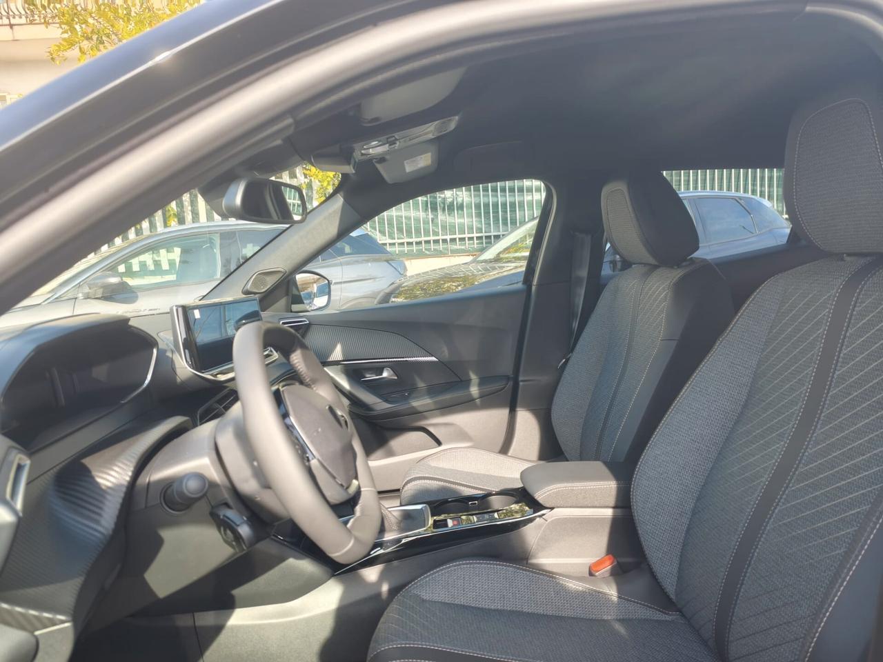 Peugeot 2008 100CV ALLURE PACK !! NUOVA