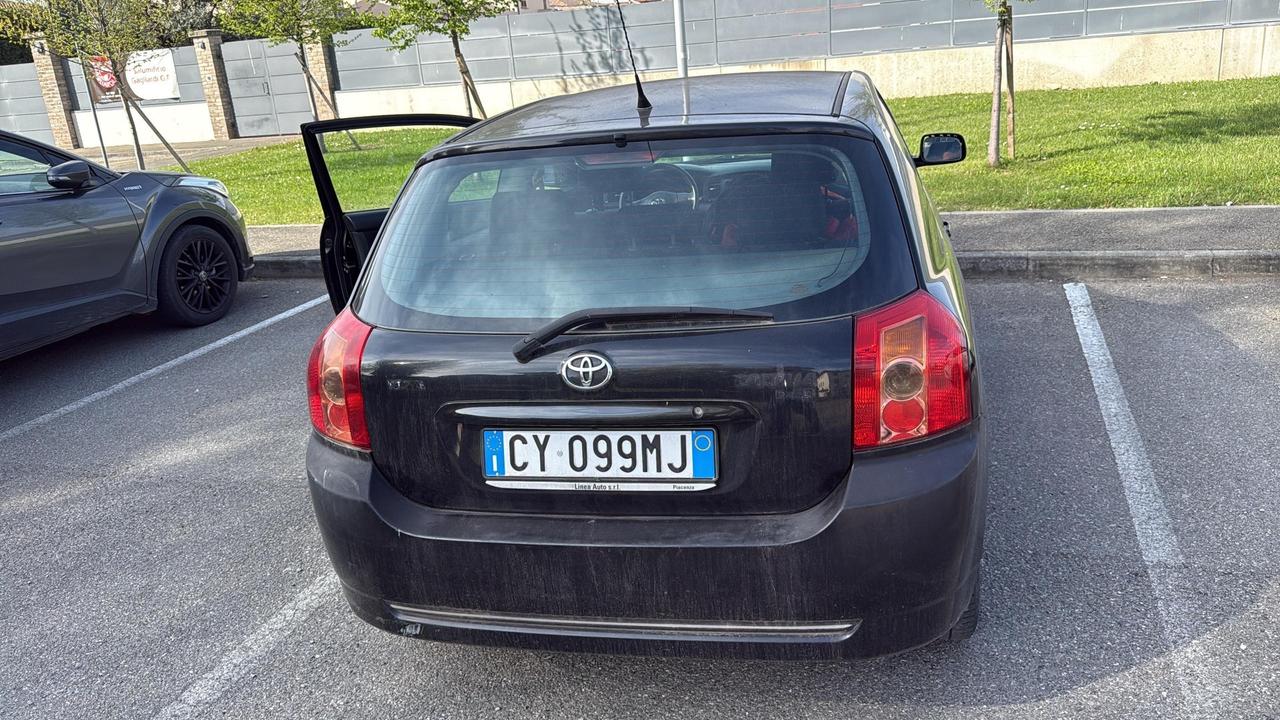 Toyota Corolla 1.4 D-4D M-MT 3 porte Sol ESP