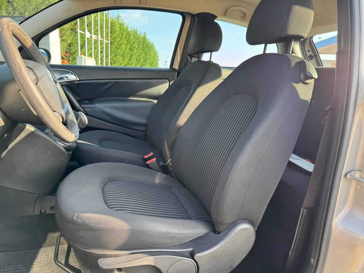 Lancia Ypsilon 1.4 Argento Ecochic GPL