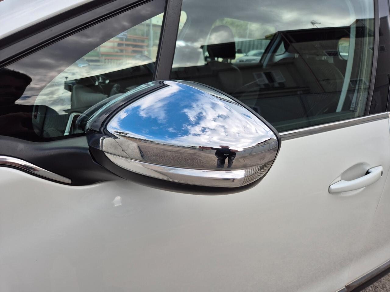 Peugeot 2008 1.6 e-HDi 92 CV Allure NUOVA FULL