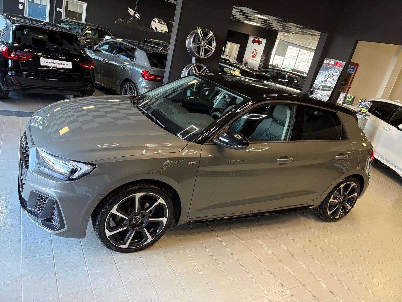 Audi A1 A1 SPB 30 1.0 tfsi Identity Black 116cv s-tronic