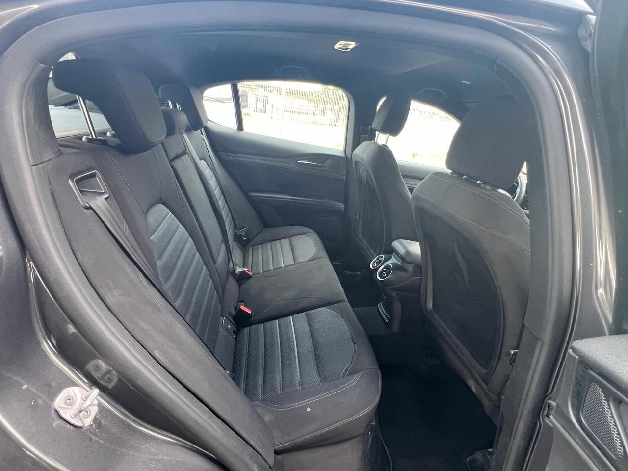 Alfa Romeo Stelvio 2.2 Turbodiesel 210 CV AT8 Q4 Super