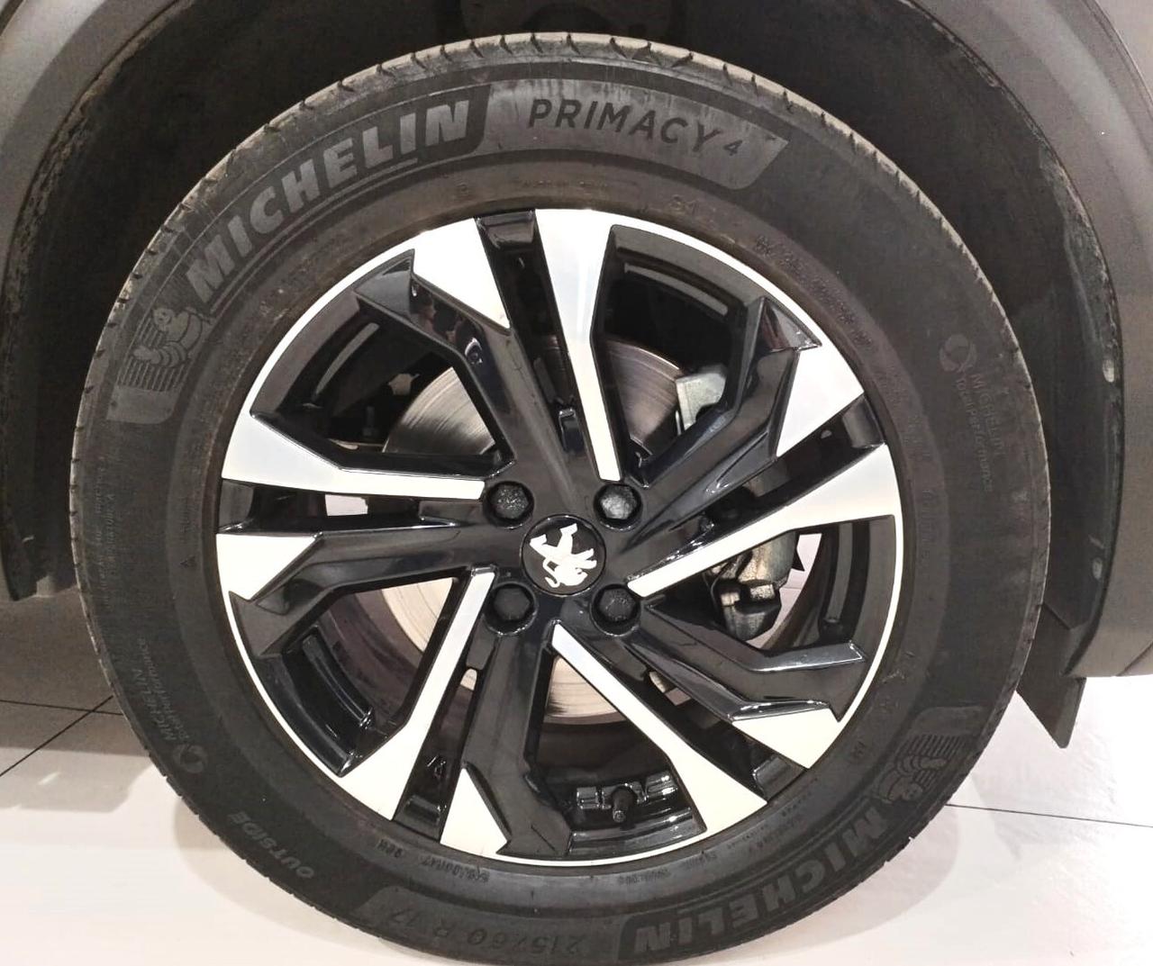 Peugeot 2008 BlueHDi 130 S&S EAT8 Allure Pack