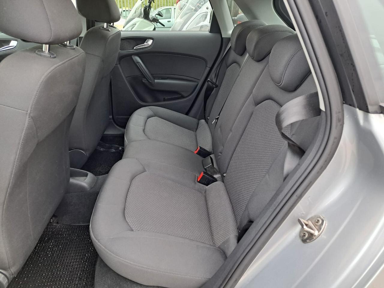Audi A1 SPB 1.6 TDI S tronic line -DOPPI CERCHI