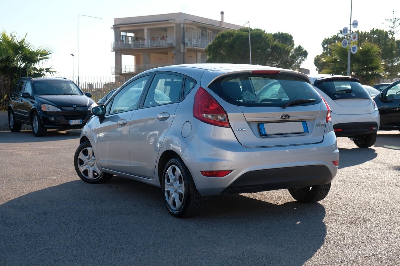 Ford Fiesta 1.4 TDCi 5p. Titanium