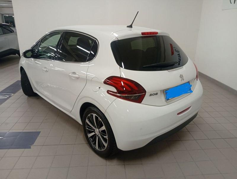 Peugeot 208 PureTech 82 5 porte Allure